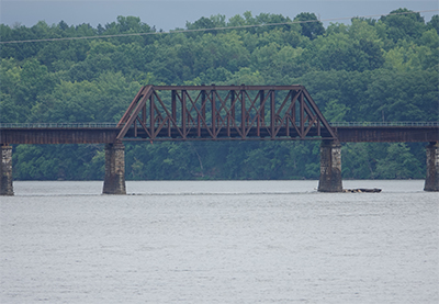 Photo of Warehouse Point Railroad Bridge